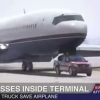 vliegtuig_landt_op_truck