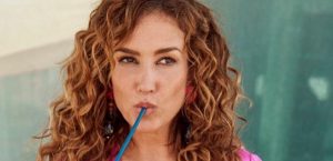 Rob Scheepers roast Katja Schuurman live op de radio: 'Alle mannen van het dorp...'