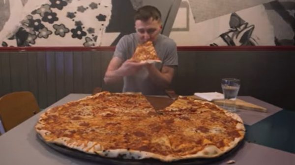 gigantische pizza