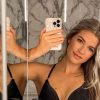 Jade Anna Deelt Haar Eigen Naaktfoto die Viraal Gaat!