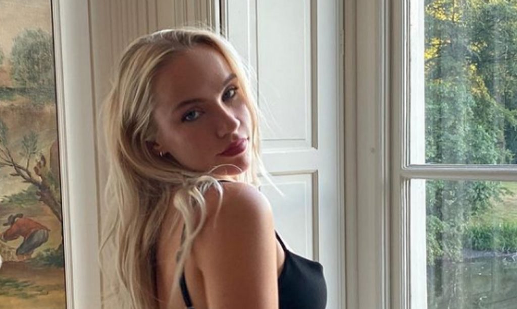 Juultje Tieleman onder vuur om ondergoed close-ups: “Mijn dochter gebruikt ook Instagram!”