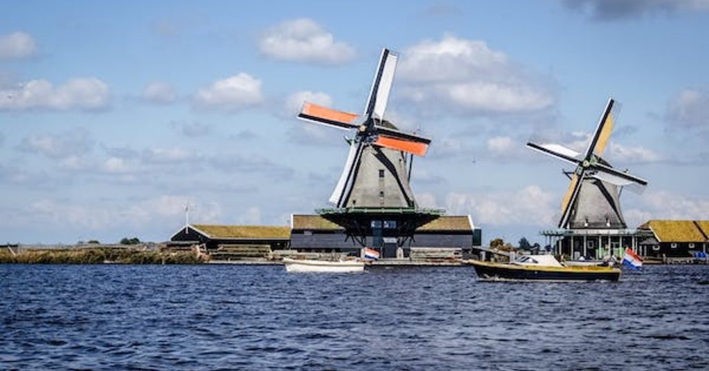 Nederland verliest eerste plek in top 10 beste landen ter wereld om te wonen