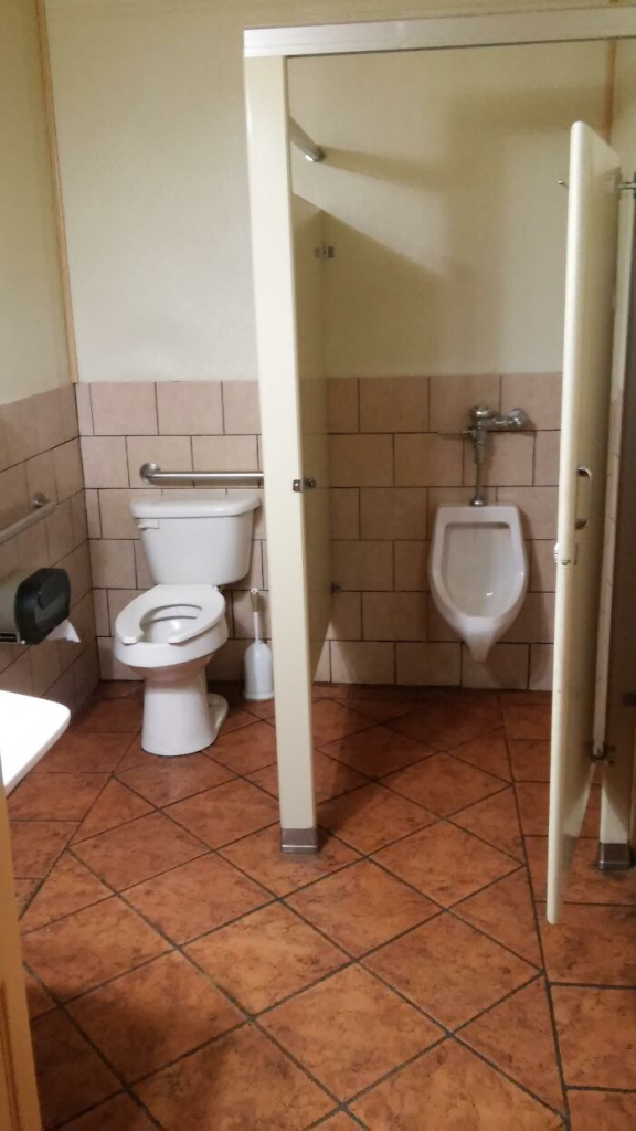 30 ongelukkige constructiefouten die angstaanjagend maar hilarisch zijn