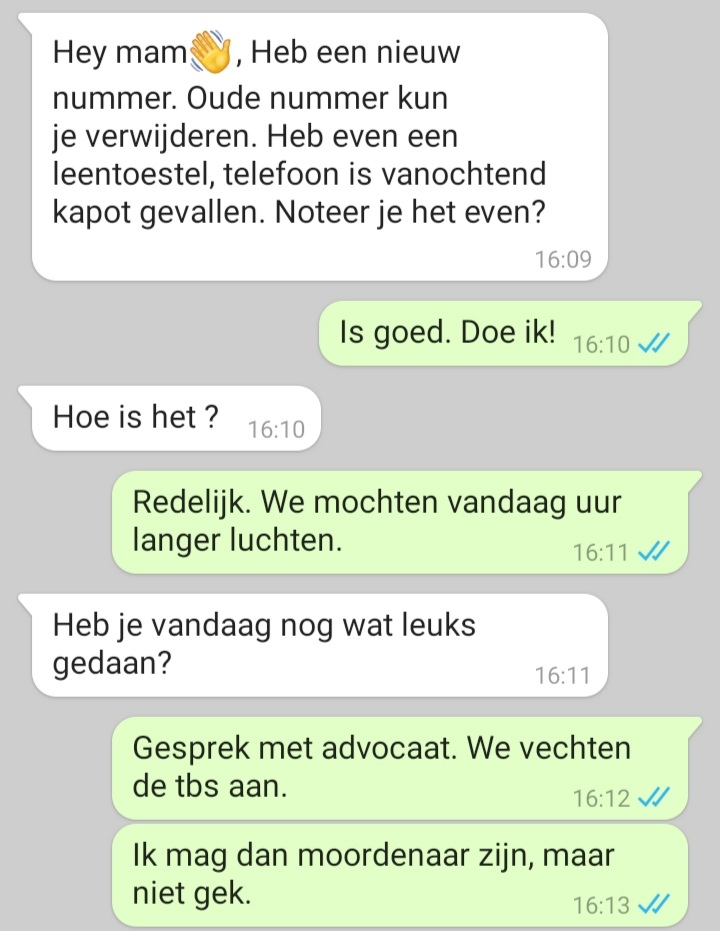 Man maakt WhatsApp-oplichter doodsbang met drie simpele berichtjes