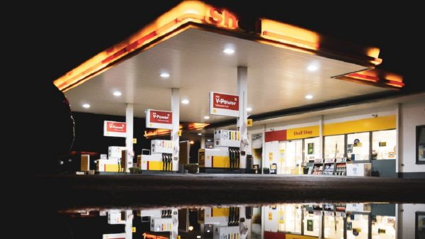 Benzineprijzen hard aan het dalen: '€ 1,65 is haalbaar'