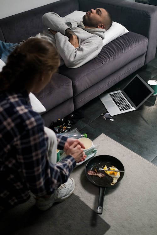 mannen huishoudelijk werk