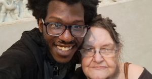 Leeftijd Slechts een Getal: Devon (27) is verliefd op Kathy (74)