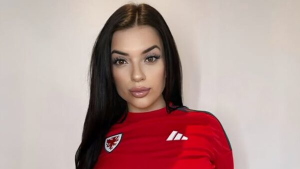 Vrouw dient bodyshaming-klacht nadat ze van Tinder is gegooid omdat ze "te knap is"