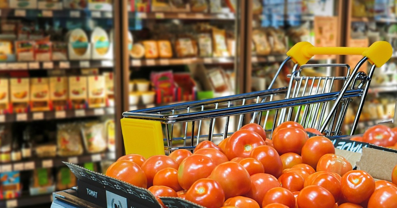 Engelse supermarkt doet zelfscankassa's in de ban; weer gewone mensen achter de kassa