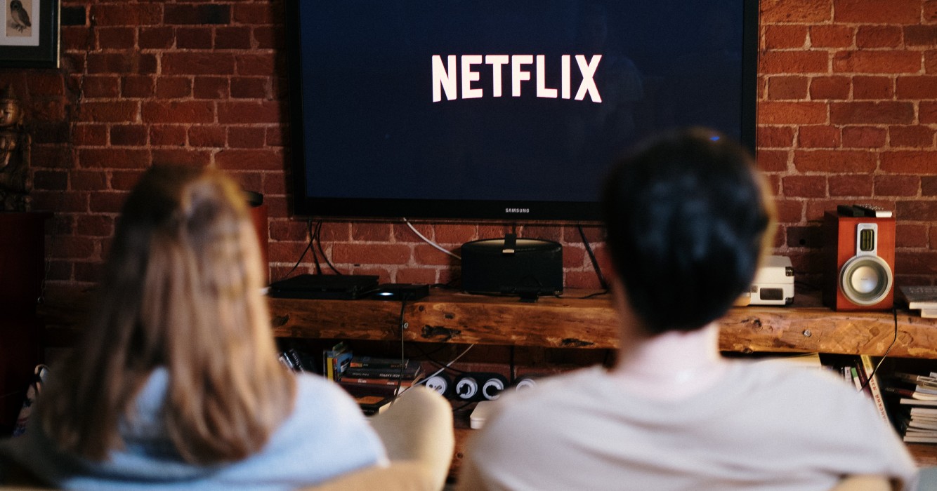 Netflix en HBO verhogen opnieuw de prijzen! Dit ga je betalen
