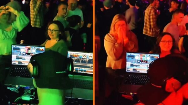 DJ confronteert ex-vriendin nadat ze samen met affaire de club binnenkomt