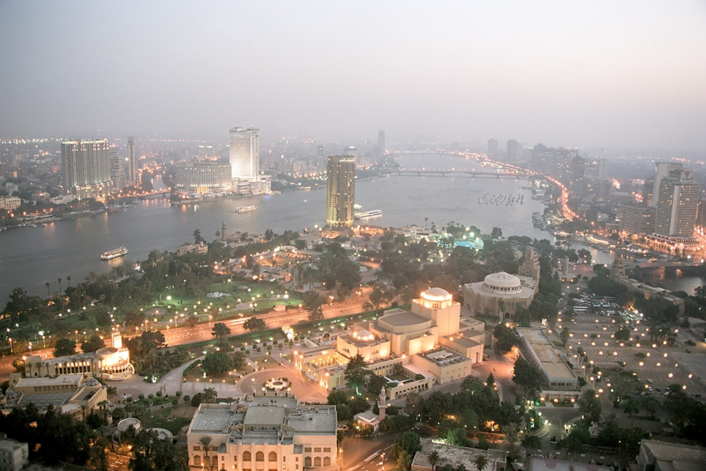 Het Nieuwe Caïro: Egypte Bouwt een Stad in de Lucht
