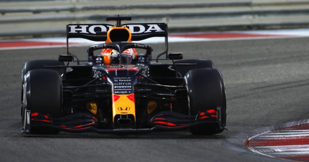 Dit bizarre bedrag ben je kwijt als je dit jaar Eredivisie, Champions League en Formule 1 wil zien