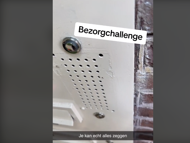 Bezorger wordt hit op internet met hilarische 'naam-prank' challenge