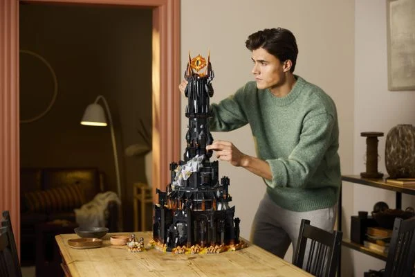 Bouw het iconische fort van Sauron met deze epische LEGO Barad-dûr Set