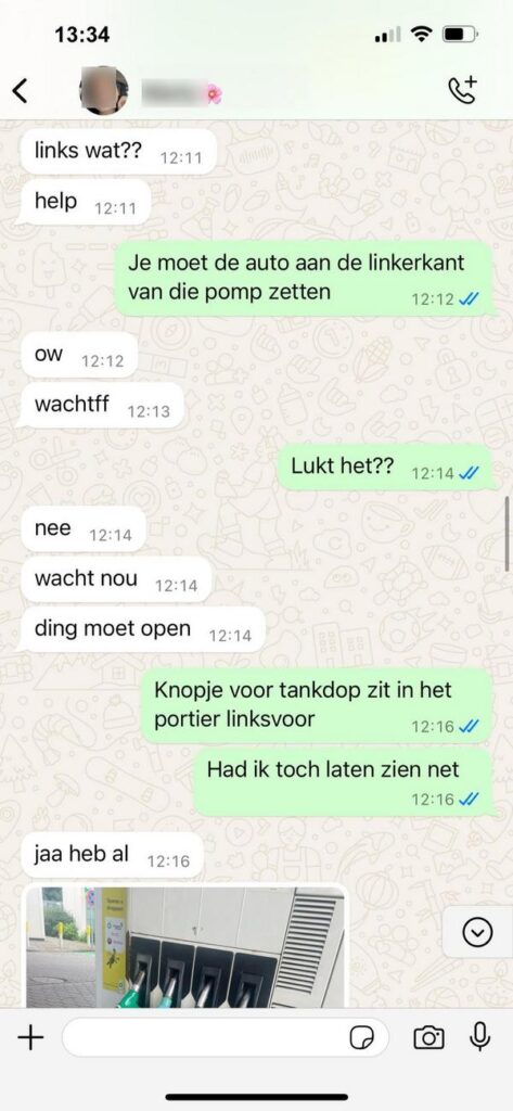 Vader laat dochter voor het eerst alleen tanken, dat loopt niet zoals gepland