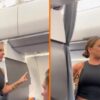 Vrouw wil vliegtuig verlaten omdat ze gelooft dat haar medepassagier niet echt is