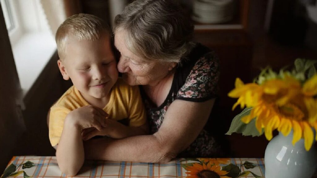 Oma laat dochter betalen om op kleinkinderen te passen