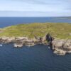 Privé-eiland met knus huisje in Schotland staat te koop voor 'een prikkie'!