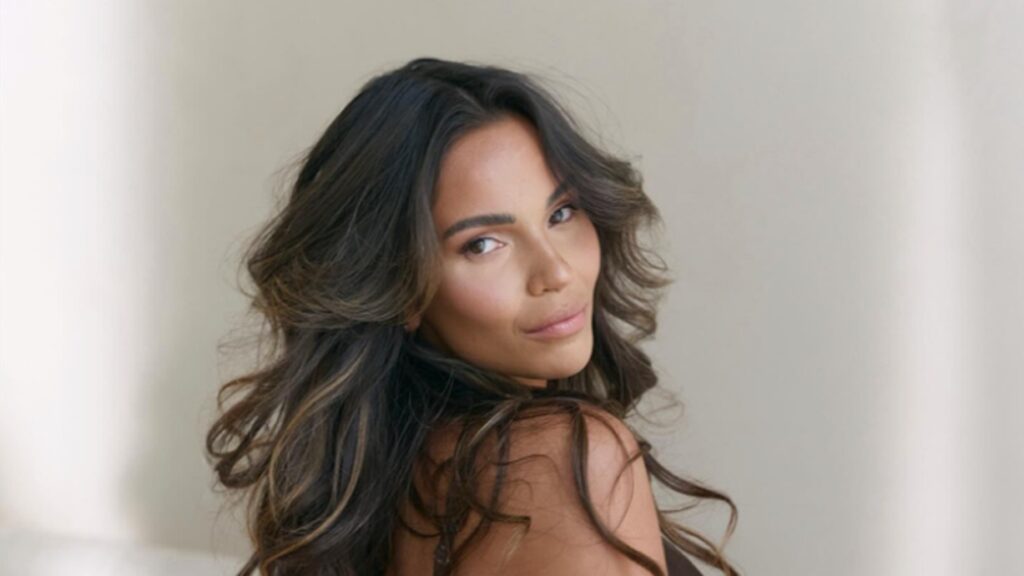 Monica Geuze probeert product te promoten maar volgers zijn massaal afgeleid: 'Iets met kokosnoten'