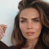 Kim Feenstra poseert