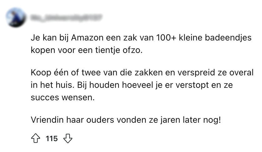 Gast die op katten van vrienden past vraagt internet om prank-suggesties en krijgt hilarische reacties5