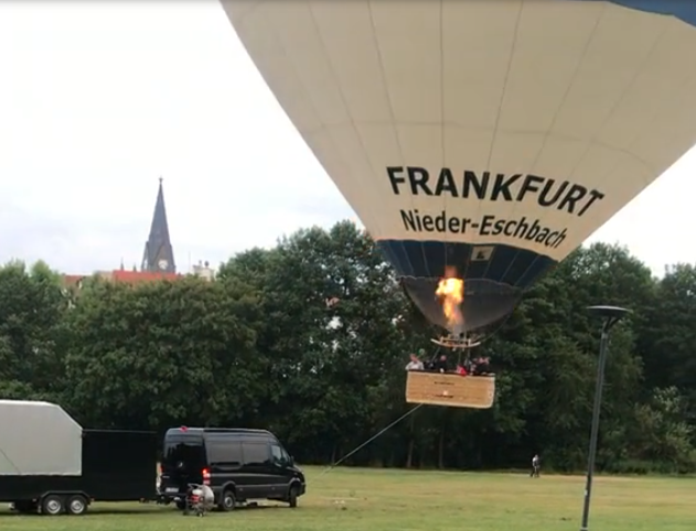 Ballonvaarder vergeet klein maar niet onbelangrijk detail bij het wegvaren