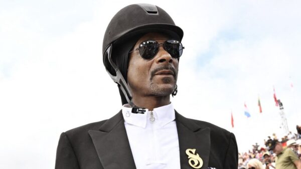 Mensen smeken om Olympische medaille voor Snoop Dogg na hilarische verschijning op paard