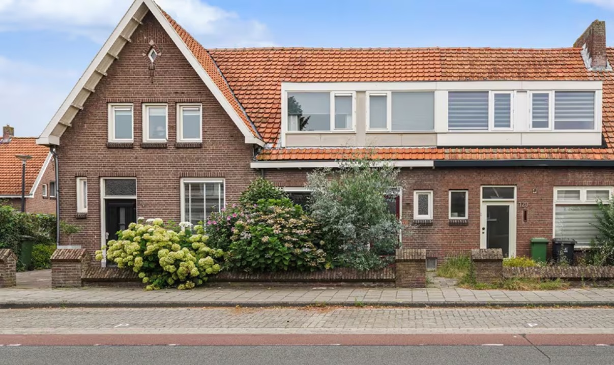 Kopen zonder kijken-deelnemers zetten huis alweer te koop en maken dikke winst