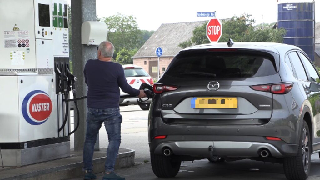 Dit kun je jaarlijks besparen door in Duitsland boodschappen te doen en te tanken