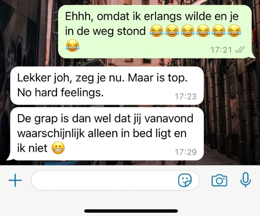 Gast denkt 'signalen' van dame te krijgen tijdens werkborrel maar loopt gigantisch blauwtje