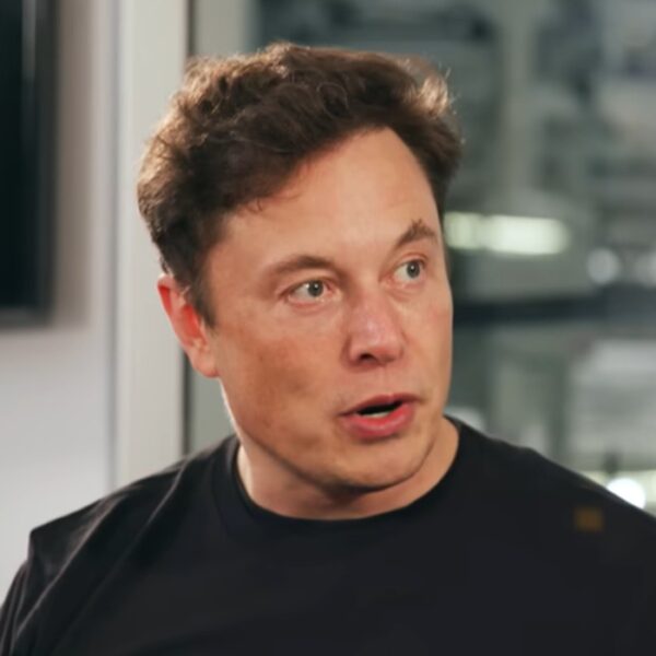 Elon Musk zoekt nieuwe medewerkers hoogbegaafd, 80 uur per week en geen salaris