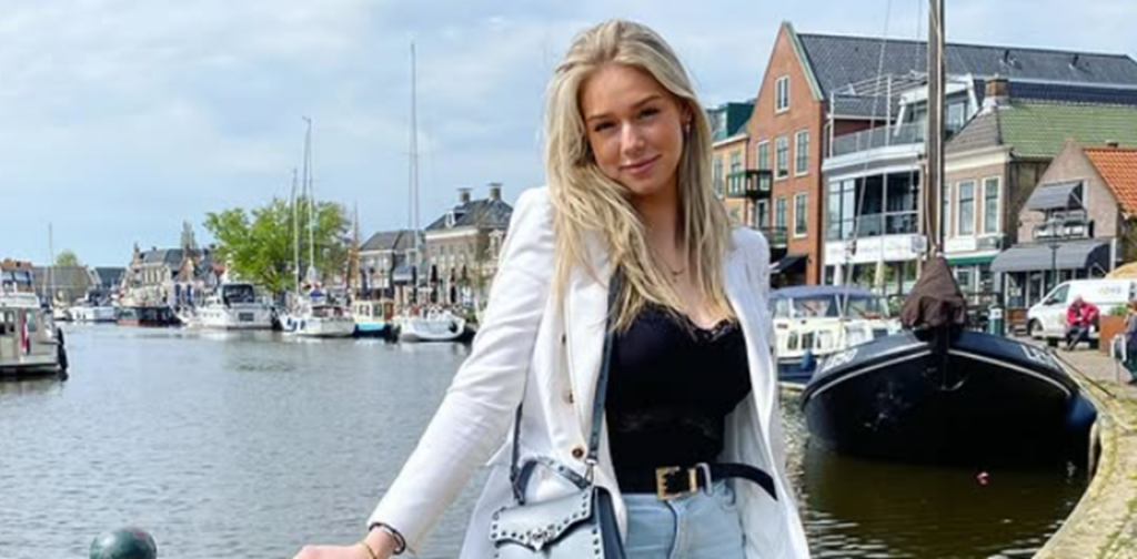 Lang Leve de Liefde-Maaike blijkt Instagram vol met bloedmooie foto's te hebben
