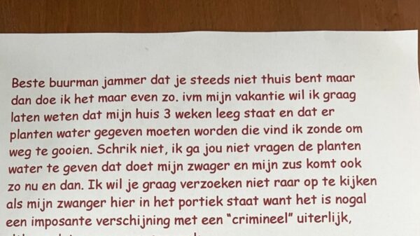 Buurman krijgt bizarre brief van nieuwe buurvrouw met waarschuwing voor 'zwager met crimineel uiterlijk'