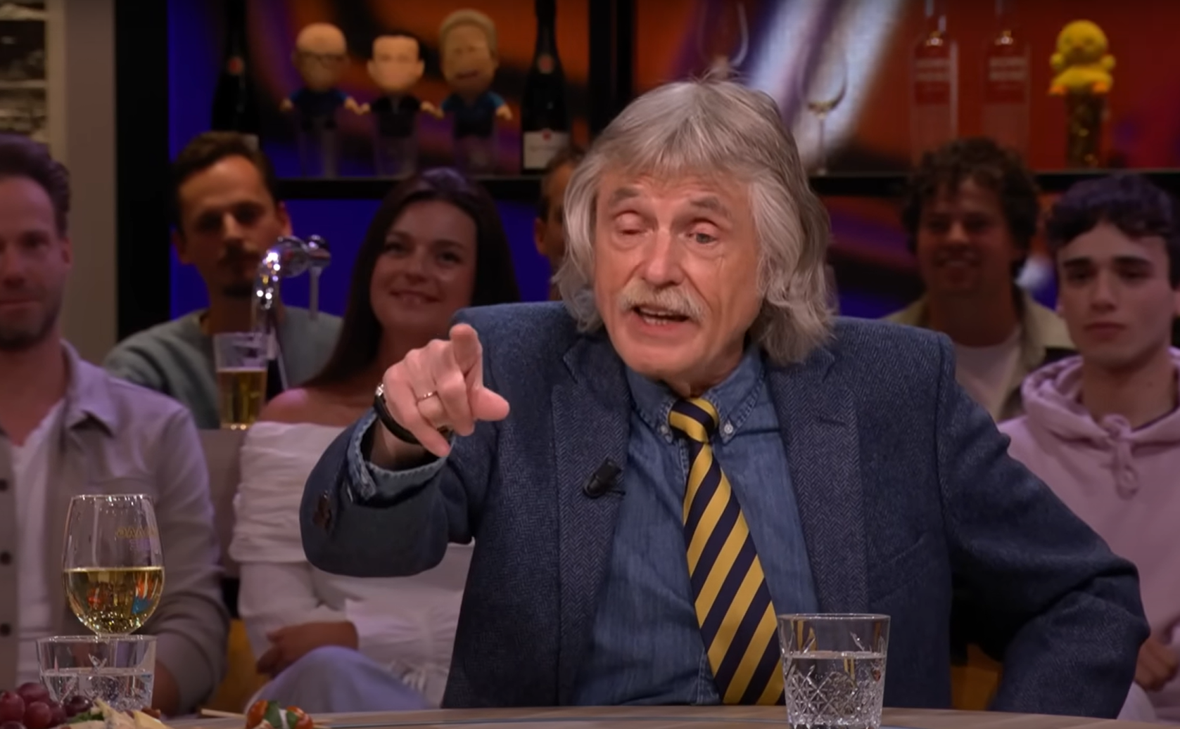 Johan Derksen wil geen LuckyTV-filmpjes meer in VI: 'Totaal niet leuk'