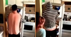 Hilarische prank met vrouw en koelkast gaat pijnlijk fout