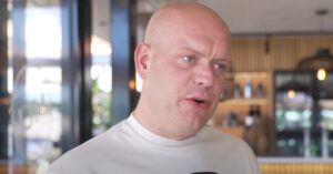 Michael van Gerwen afgevallen