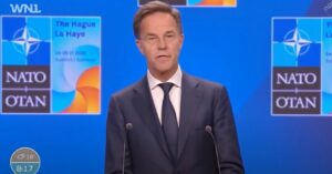 Dit is wat de NAVO-top per minuut kost en wie dat betaalt