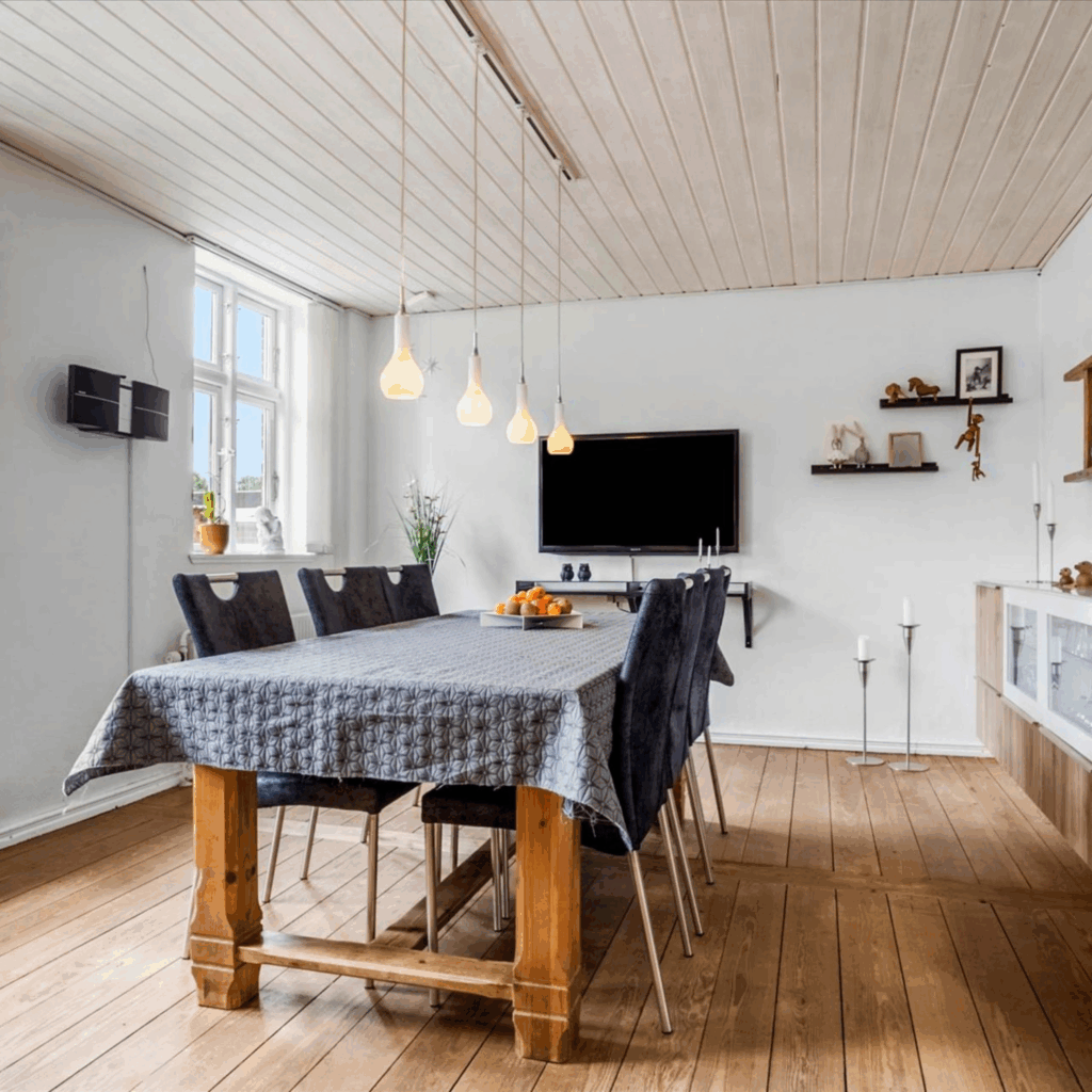 Kast van een huis in Denemarken op 5 uur rijden van Nederlandse grens te koop voor een prikkie