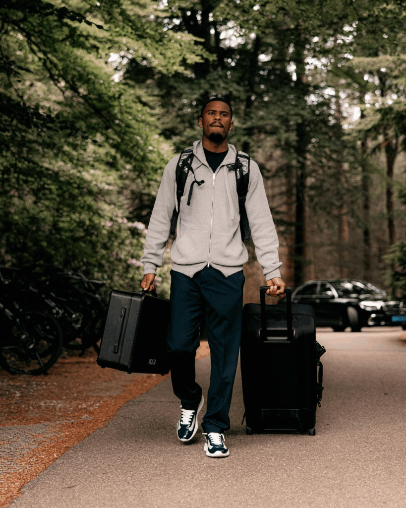 Salaris van Jorrel Hato