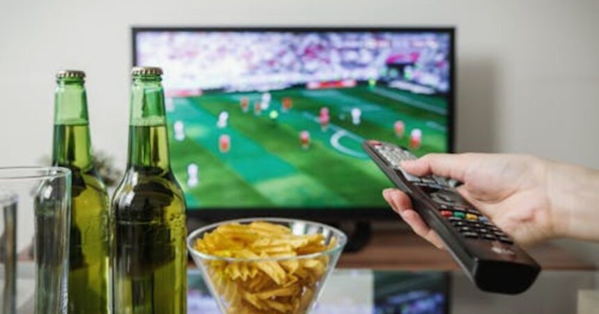 Dit bizarre bedrag ben je kwijt als je dit jaar Eredivisie, Champions League en Formule 1 wil zien