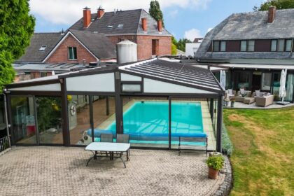 Een villa in België met binnenzwembad