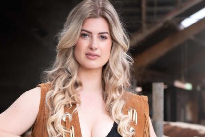 Dit zijn de bloedmooie dames van de Boerinnenkalender 2026