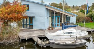 Privé-eiland in de Loosdrechtse plassen te koop op Funda