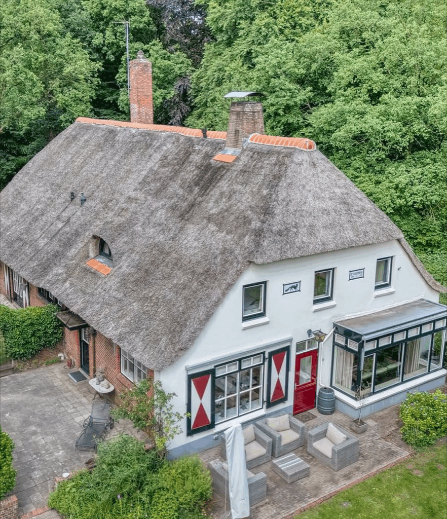 Nederlandse woonboerderij gaat internationaal viral vanwege spotprijsje!