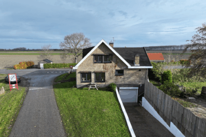 Gemoderniseerde Zeeuwse villa vlakbij strand te koop voor een prikkie: 'Da's voor niks!'