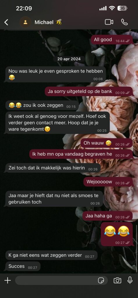 Meest emphatieloze gast ooit dumpt dame nadat ze niet snel genoeg reageert na crematie van haar opa