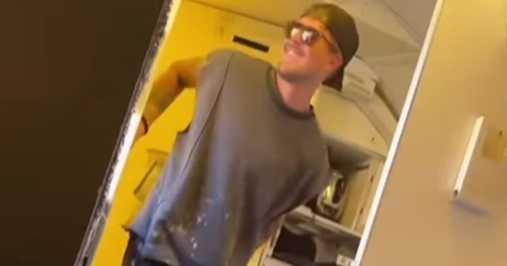 Koppel dat lid wil worden van de 'mile high-club' maakt epische blunder