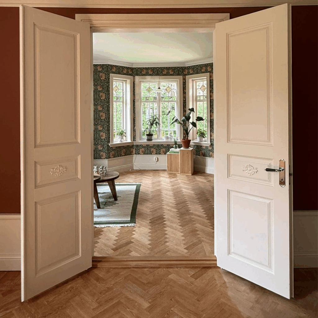 Spotgoedkoop huis in Zweden gaan knetterviral vanwege interieur: 'Mijn droomhuis!'