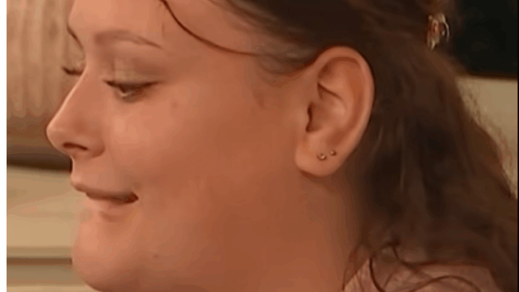 Gast in LLDL snapt helemaal niets van overduidelijke hints van dame